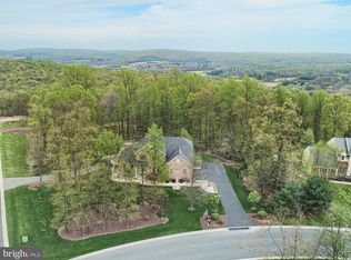 162 Overlook Rd, Morgantown, PA 19543