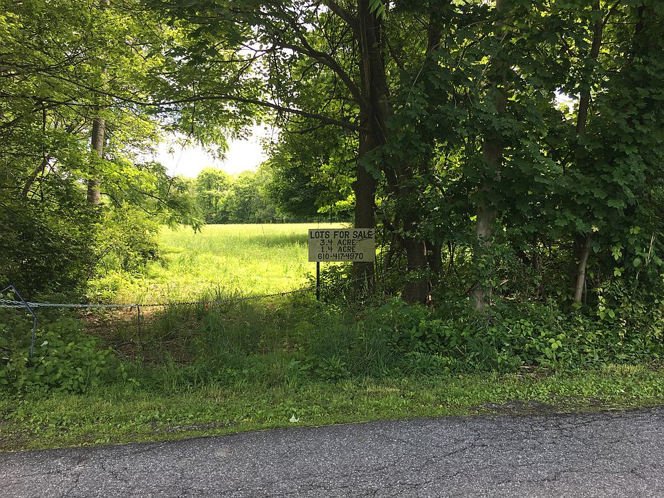 2nd image of 1123 Middletown Rd