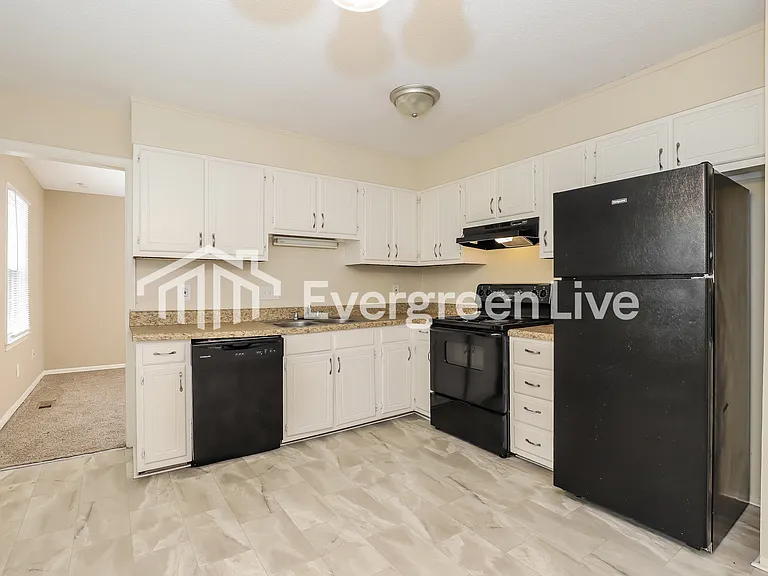 4235 Queen Beth Dr — Photo 5