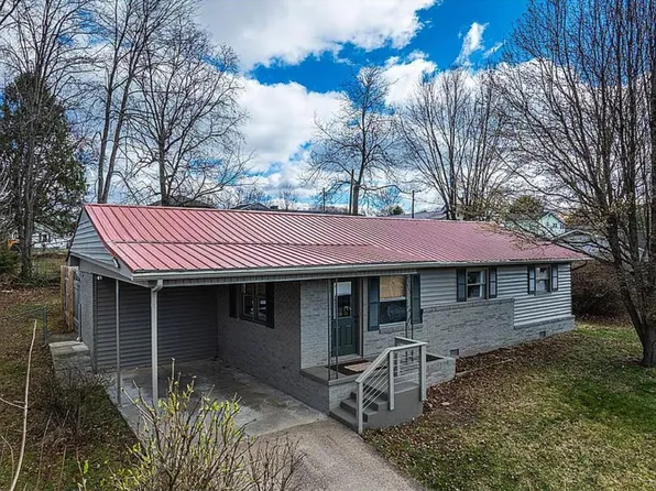 130 1st Ave, Fayetteville, WV 25840