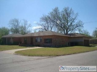 2136 Churchill Pl, Oklahoma City, OK 73120