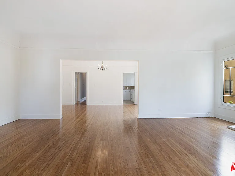 170 1/2 S Sycamore Ave — Photo 13