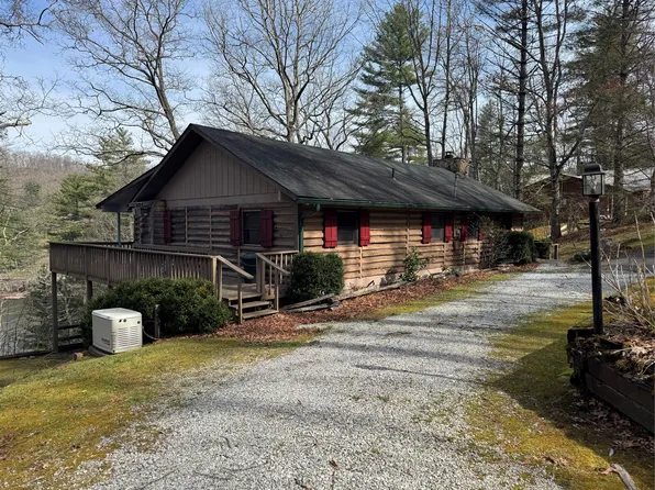 210 Tahala Trail, Cullowhee, NC 28723