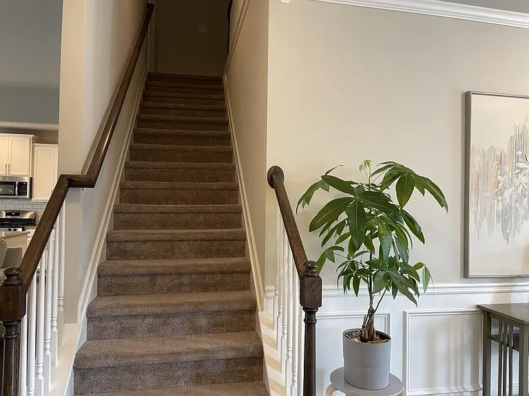 2415 Matlin Way — Photo 7