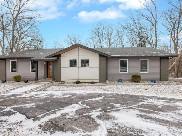 59 N Lake Sherwood Dr, Marthasville, MO 63357