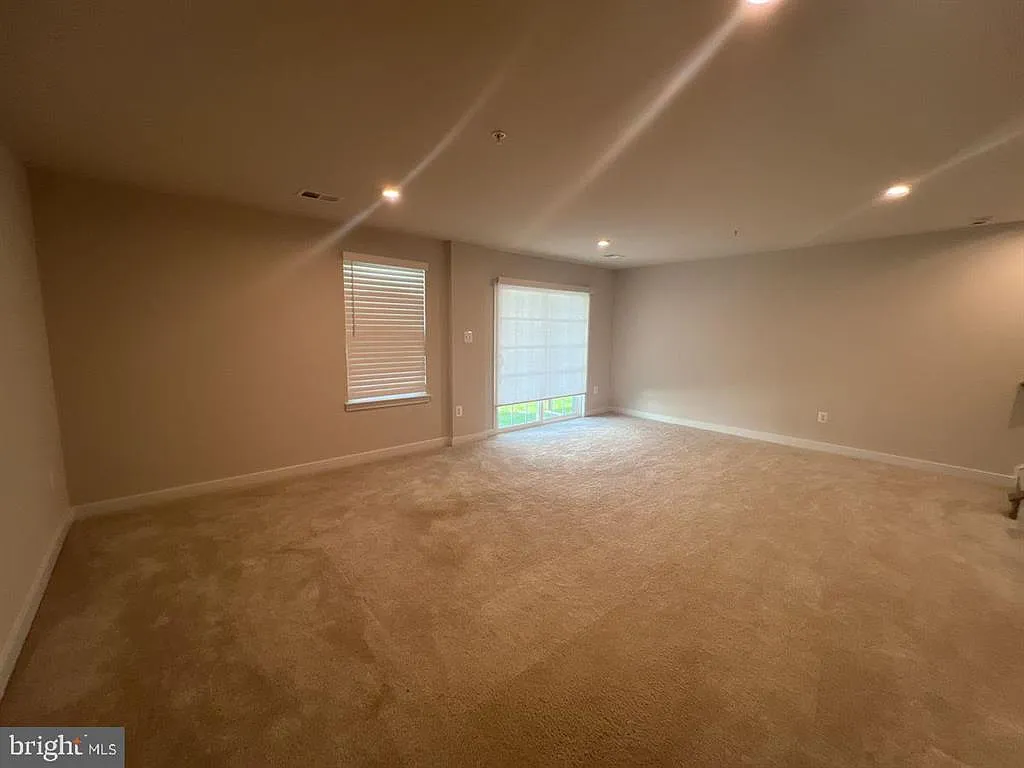 310 Schaffer Dr. — Photo 3