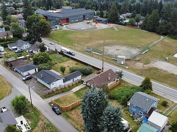 3rd image of 32314 3rd Avenue