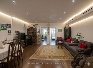 555 Saint Clair Ave W, Toronto, ON M6C 1A3