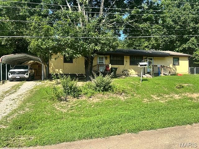 2nd image of 307 N Lucas St