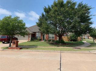 3217 Summit Crossing Pkwy, Norman, OK 73071