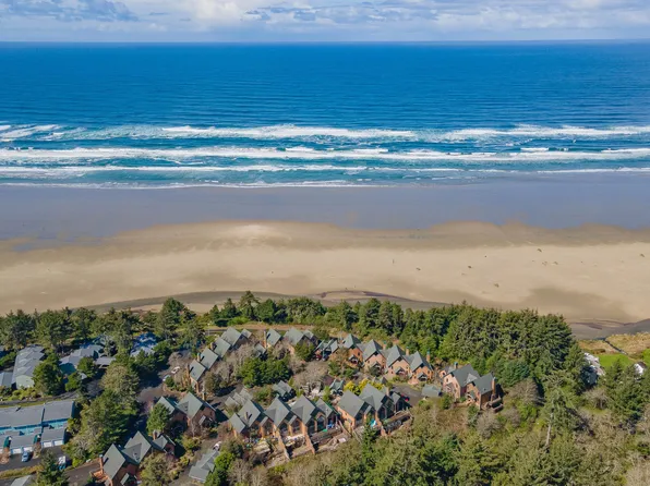 3380 NW Oceanview Dr APT B, Newport, OR 97365