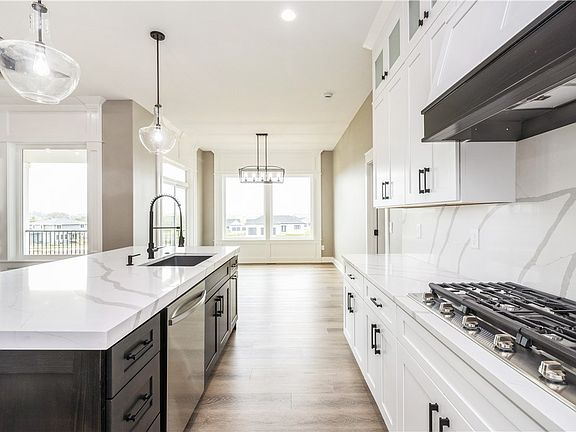 3rd image of 17638 Townsend Dr