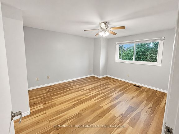 5th image of 1470 Aldersbrook Rd
