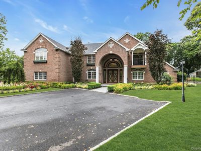 135 Round Swamp Road, Huntington, NY, 11743