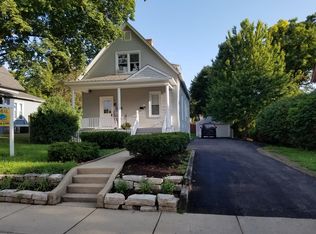 442 Addison St, Elgin, IL 60120