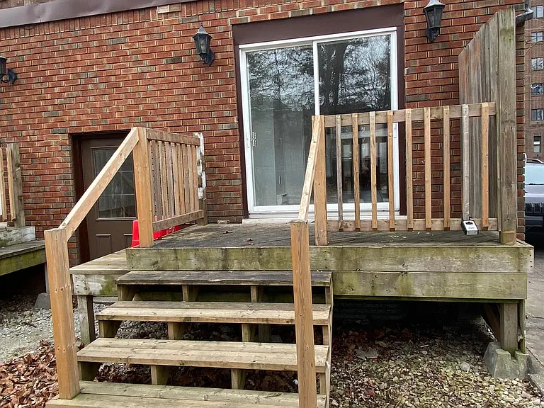 384 Detroit St — Photo 17