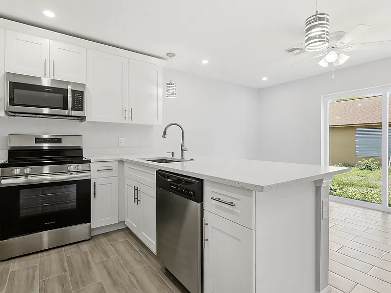 2955 Dunbar Ave #A — Photo 5