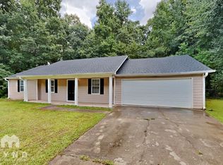 25 Mountain Ct, Covington, GA 30016