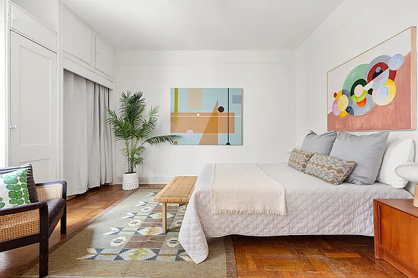 Sold by Compass | media 7