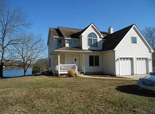 131 Old Norwich Rd, Quaker Hill, CT 06375