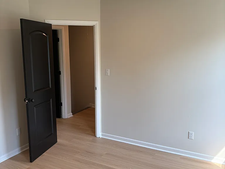 738 Merion Grn — Photo 18