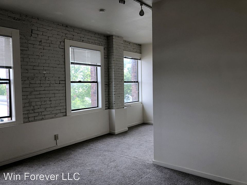 1st image of 5227 Leary Ave NW APT 402