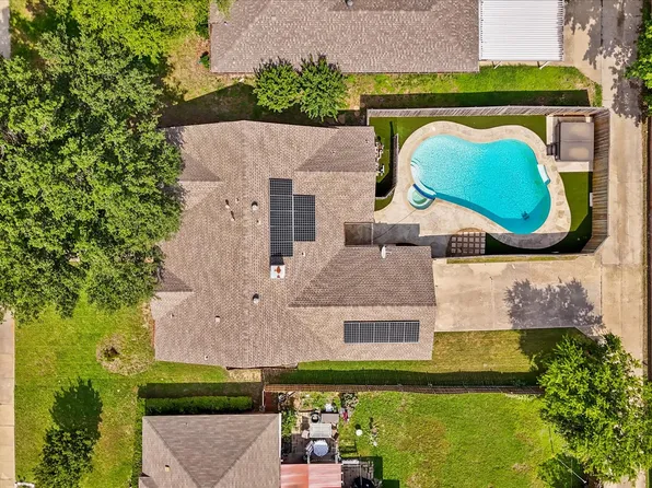 1646 Belltower Dr, Lewisville, TX 75067