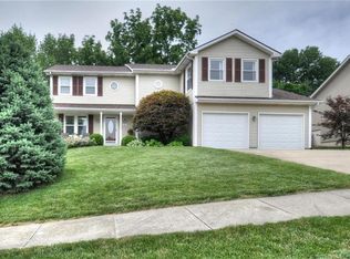917 Cambridge Cir, Liberty, MO 64068