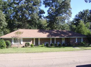 430 Lakeview Ave, McComb, MS 39648