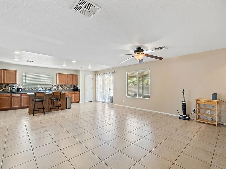 5840 E Tercel Dr — Photo 13