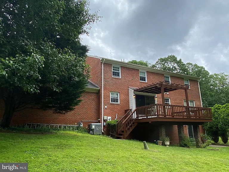 330 River Bend Rd — Photo 29