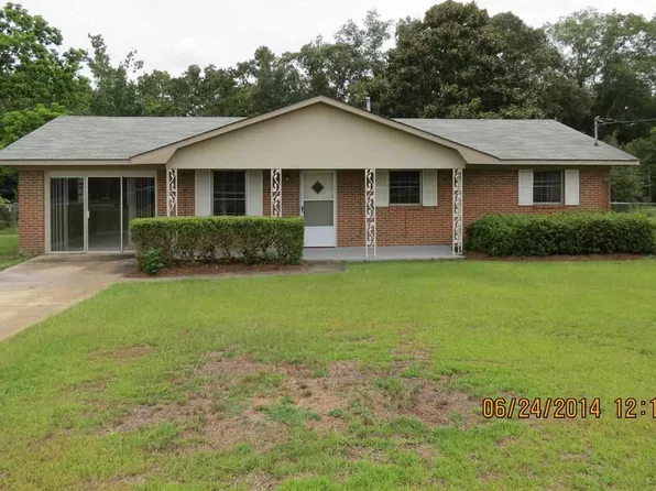 359 Ben St, Ozark, AL 36360