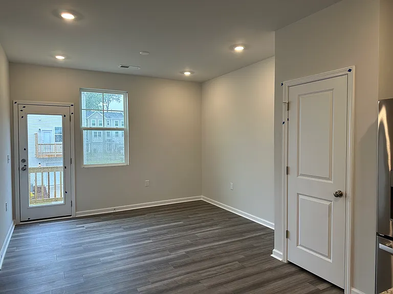 2517 Kasota Ln — Photo 33