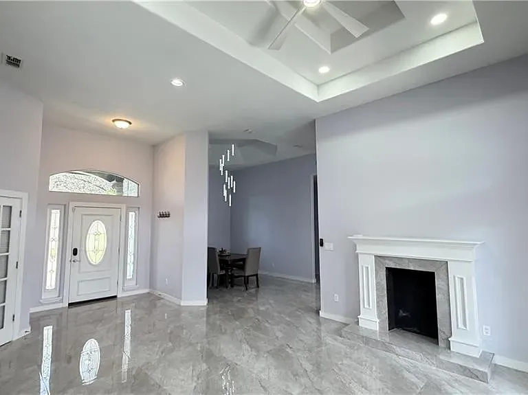 2504 Lilac Ave — Photo 24