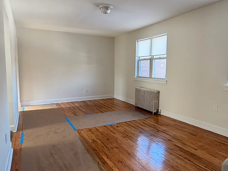 67-80 223rd Pl #2B — Photo 2