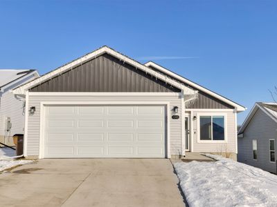 1345 Blazing Star Dr, Carlisle, IA, 50047