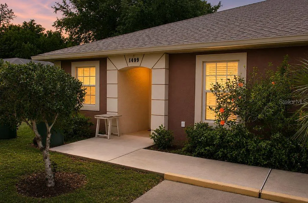 2 bed, 2.0 bath, 980 sqft, $1,350 — Photo 1