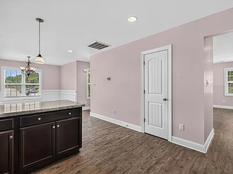 221 Robert Alan Dr — Photo 13