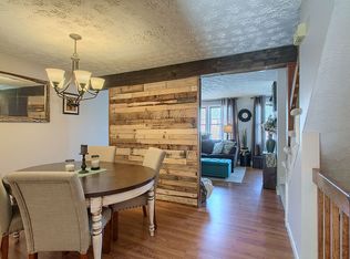 61 Fox Meadow Rd APT E, Leominster, MA 01453