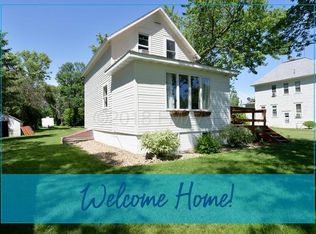 117 3rd St, Hickson, ND 58047