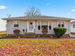6475 Anita Dr, Parma Heights, OH 44130