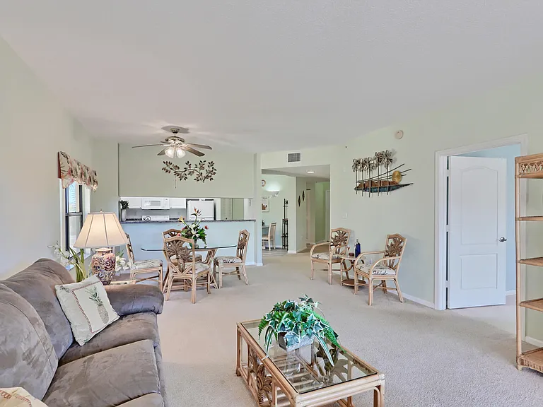 800 Uno Lago Dr #305 — Photo 21