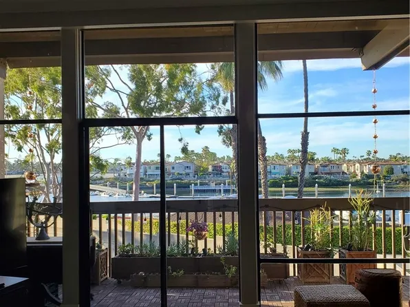 5201 Marina Pacifica Dr S, Long Beach, CA 90803