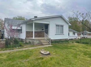 207 Blakely Ave, Terre Haute, IN 47803