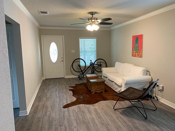 4th image of 622 S Polaris St
