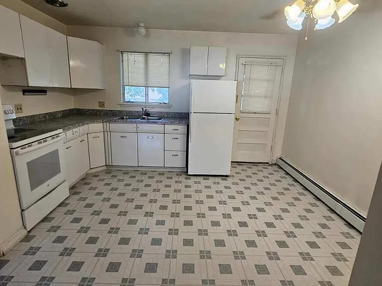 1025 S David St — Photo 3