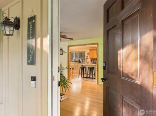 203 Alnus Way, Bremerton, WA 98310