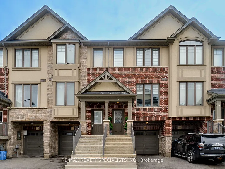 61 Farley Ln — Photo 1