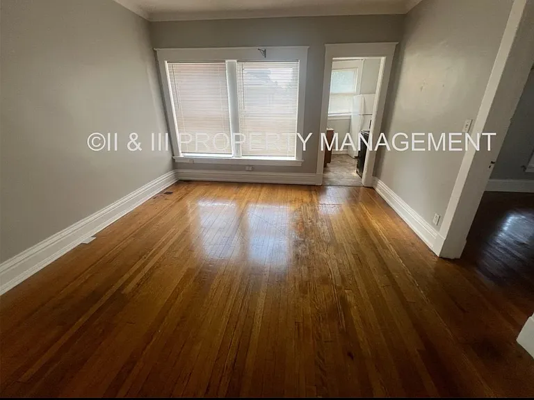 221 W 37th St #1W — Photo 5