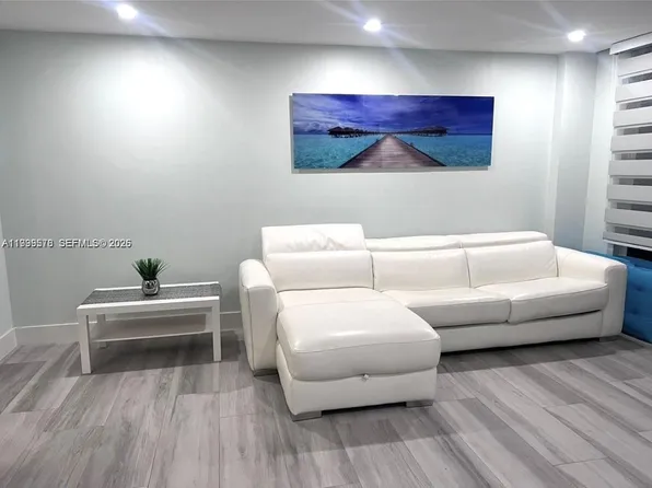 6917 Collins Ave APT 806, Miami Beach, FL 33141